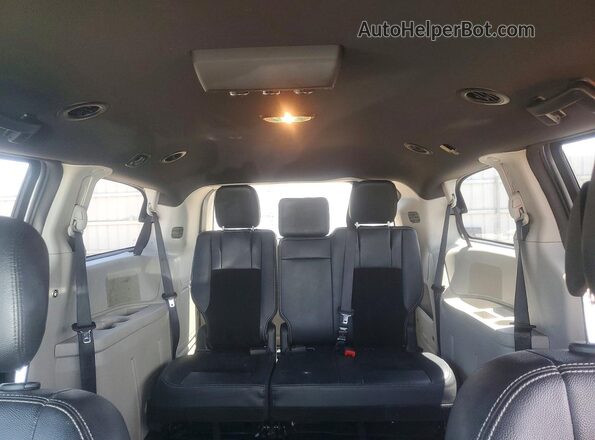 2C4RDGCG9JR240488 2018 DODGE GRAND Silver Vista de los asientos traseros