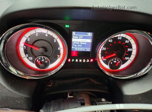 2C4RDGCG9JR253337 2018 DODGE GRAND Gray ხელსაწყოთა პანელის ხედი