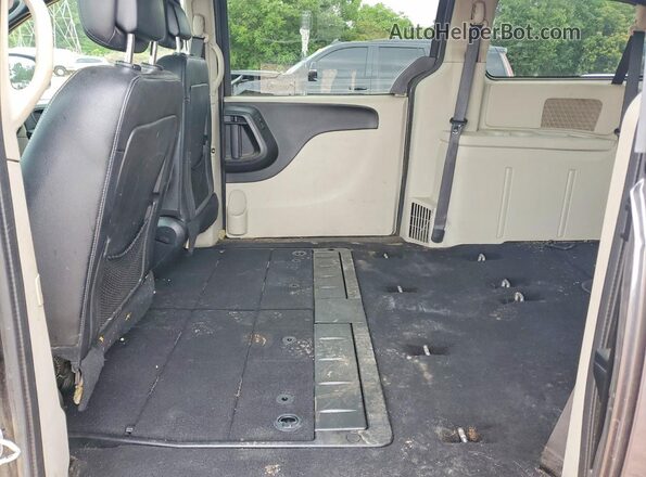2C4RDGCGXJR216278 2018 DODGE GRAND Gray Vista interior trasera