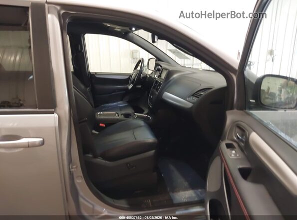 2C4RDGEG3JR280854 2018 DODGE GRAND CARAVAN Gray Front interior view