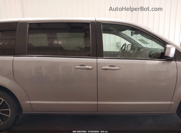 2C4RDGEG3JR280854 2018 DODGE GRAND CARAVAN Gray 360 interior view