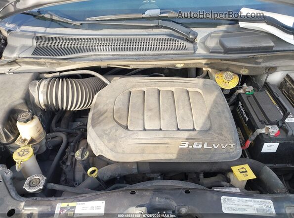 2C4RDGEG9JR196246 2018 DODGE GRAND CARAVAN Silver უკანა ხედი