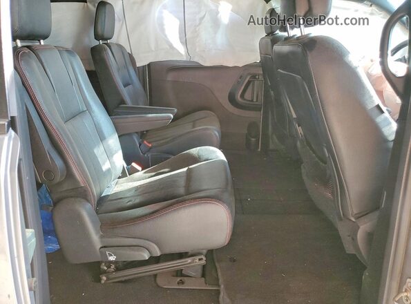 2C4RDGEG9JR238012 2018 DODGE GRAND Silver უკანა სალონის ხედი