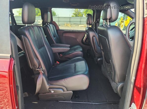 2C4RDGEG9JR324436 2018 DODGE GRAND Maroon Вид задньої частини салону