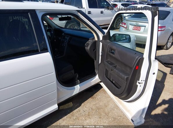 2FMGK5B81JBA22268 2018 FORD FLEX White Widok wnętrza z przodu