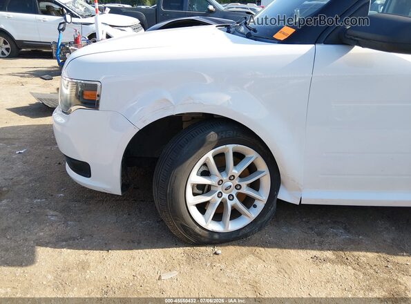 2FMGK5B81JBA22268 2018 FORD FLEX White Widok z przodu