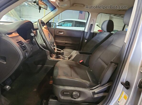 2FMGK5B84GBA10642 2016 FORD FLEX Серебряный Вид салона спереди