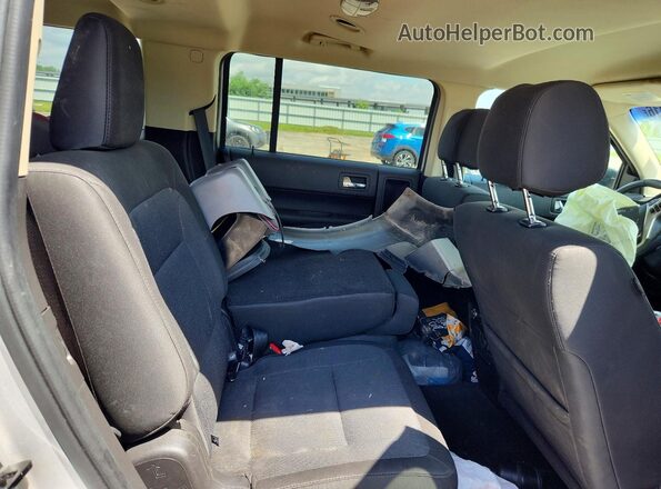 2FMGK5B88HBA02643 2017 FORD FLEX Silver Հետևի նստատեղերի տեսք