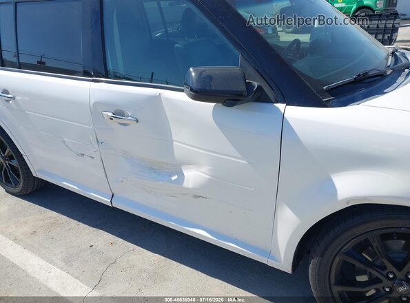 2FMGK5C83JBA11917 2018 FORD FLEX White Widok zestawu wskaźników