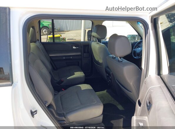2FMGK5C83JBA11917 2018 FORD FLEX White Widok naklejki z numerem VIN