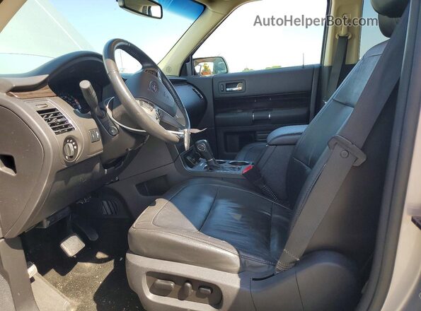 2FMGK5C84JBA13238 2018 FORD FLEX Gray Front interior view
