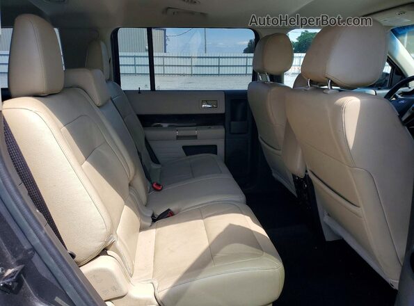 2FMGK5C87HBA05449 2017 FORD FLEX Gray Widok wnętrza z tyłu