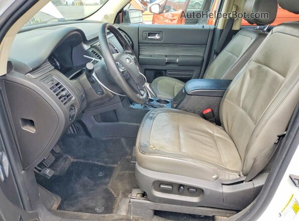 2FMGK5C88GBA22372 2016 FORD FLEX White Widok wnętrza z przodu