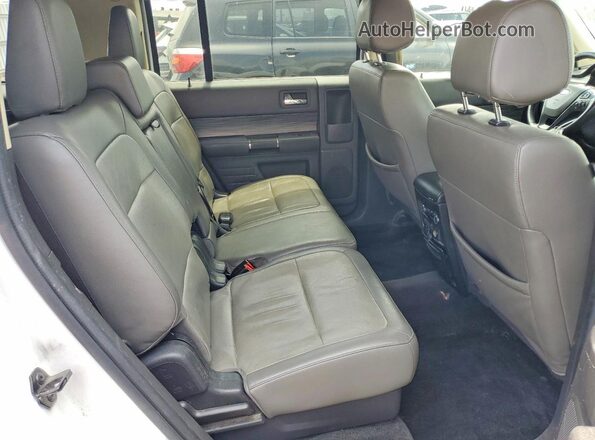 2FMGK5C88GBA22372 2016 FORD FLEX White Widok wnętrza z tyłu
