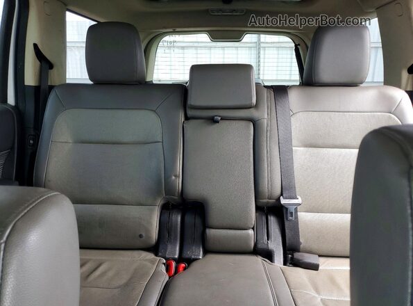 2FMGK5C88GBA22372 2016 FORD FLEX White Widok tylnych siedzeń