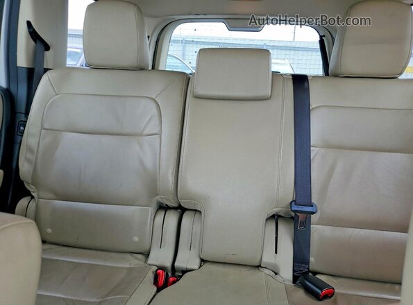 2FMHK6C88HBA10217 2017 FORD FLEX White Widok tylnych siedzeń