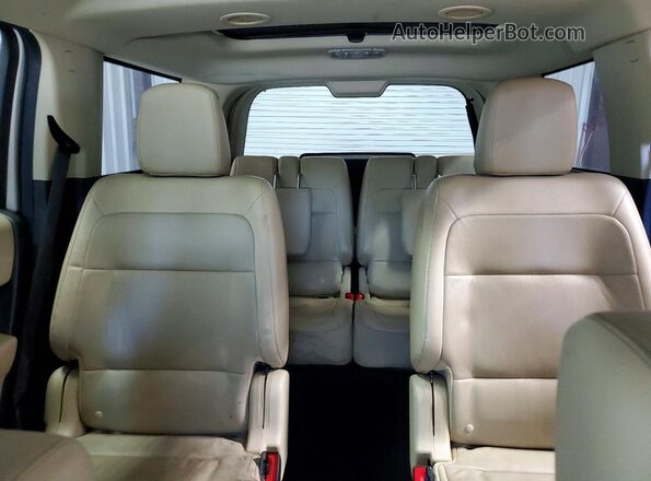 2FMHK6D82JBA12419 2018 FORD FLEX White Rear seats view