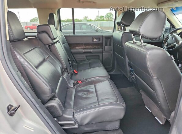 2FMHK6D84KBA35198 2019 FORD FLEX Silver Vista interior trasera