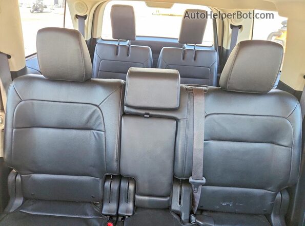 2FMHK6D89KBA29607 2019 FORD FLEX Серебряный Вид задних сидений