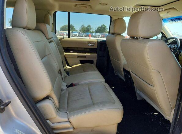 2FMHK6D8XHBA08046 2017 FORD FLEX Silver Widok tylnych siedzeń