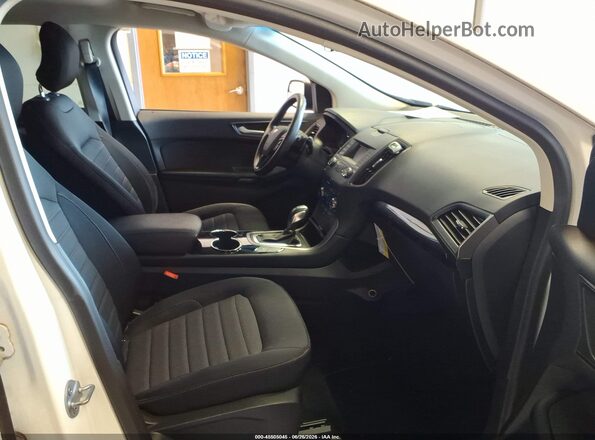 2FMPK3G91JBC38482 2018 FORD EDGE White Front interior view