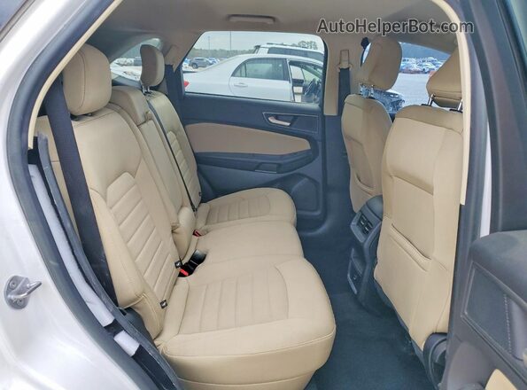 2FMPK3G96MBA15648 2021 FORD EDGE White Widok wnętrza z tyłu