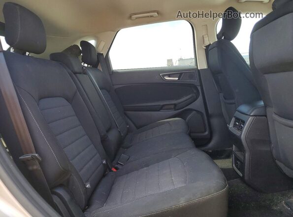 2FMPK3G97HBC55474 2017 FORD EDGE Gold Հետևի նստատեղերի տեսք