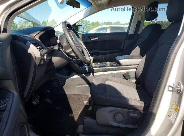 2FMPK3G9XJBC18814 2018 FORD EDGE Silver Front interior view