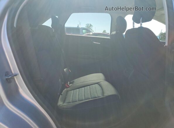 2FMPK3G9XJBC18814 2018 FORD EDGE Silver Rear interior view