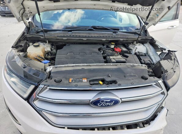 2FMPK3J84HBC63175 2017 FORD EDGE White Vista del compartimento del motor