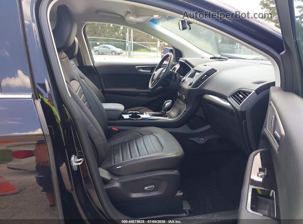 2FMPK3J85HBB77874 2017 FORD EDGE Черный Вид салона спереди