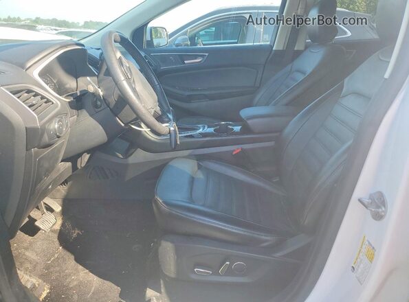 2FMPK3J87JBB77963 2018 FORD EDGE White Вид салону спереду