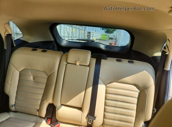 2FMPK3J88HBC60683 2017 FORD EDGE Beige Հետևի նստատեղերի տեսք