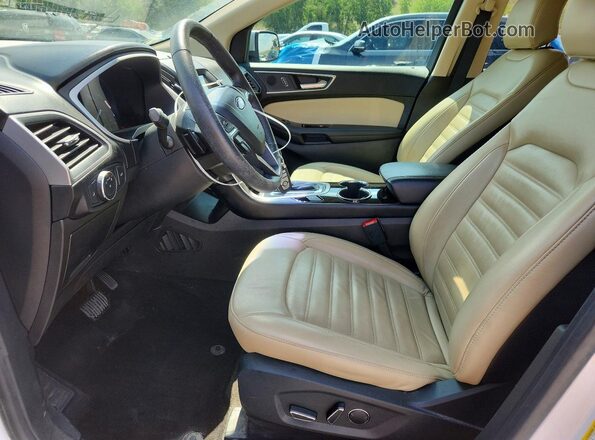 2FMPK3J8XJBB30071 2018 FORD EDGE White Widok wnętrza z przodu