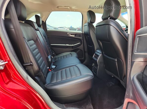 2FMPK3J8XJBC10129 2018 FORD EDGE Красный Вид задней части салона