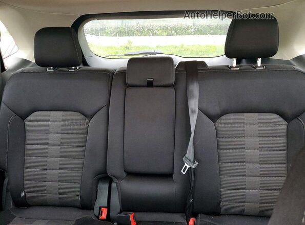 2FMPK3J90JBC23867 2018 FORD EDGE Black Widok tylnych siedzeń