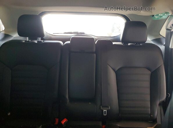 2FMPK3J90KBC45692 2019 FORD EDGE White Հետևի նստատեղերի տեսք
