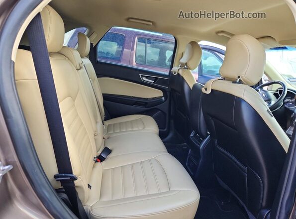 2FMPK3J92KBB36702 2019 FORD EDGE Gray Widok wnętrza z tyłu