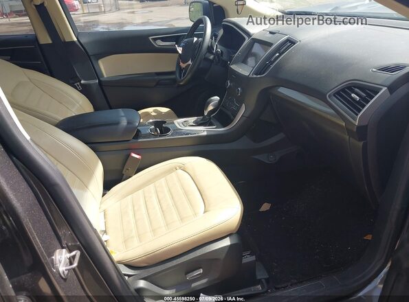 2FMPK3J93JBB84983 2018 FORD EDGE Gray Widok wnętrza z przodu