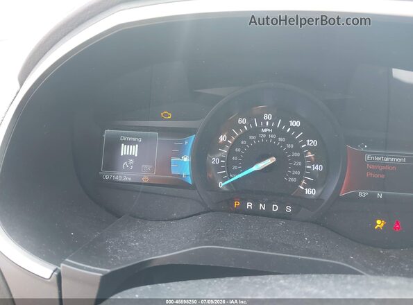 2FMPK3J93JBB84983 2018 FORD EDGE Gray Widok tylnych siedzeń