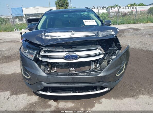 2FMPK3J93JBB84983 2018 FORD EDGE Gray Widok z przodu