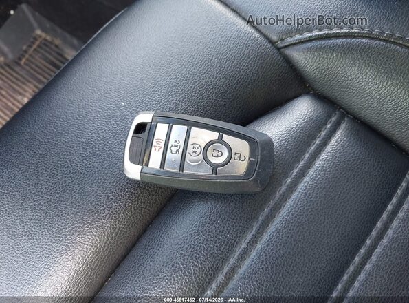2FMPK3J94KBB73699 2019 FORD EDGE Silver Widok deski rozdzielczej