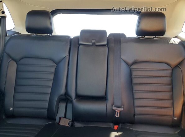 2FMPK3J95HBB94487 2017 FORD EDGE White Հետևի նստատեղերի տեսք