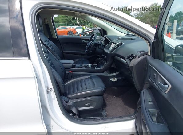 2FMPK3J95LBB49512 2020 FORD EDGE Белый Вид салона спереди