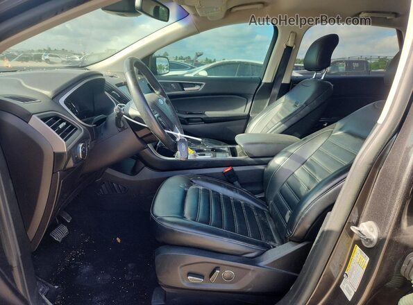 2FMPK3J96KBB93064 2019 FORD EDGE Gray Widok wnętrza z przodu