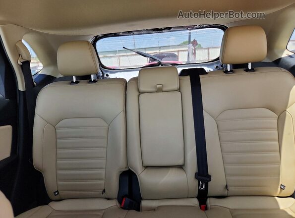 2FMPK3J97LBA57091 2020 FORD EDGE White Հետևի նստատեղերի տեսք