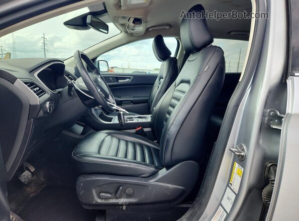 2FMPK3J97MBA08829 2021 FORD EDGE Серебряный Вид салона спереди