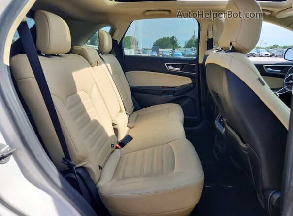 2FMPK3J98KBB53021 2019 FORD EDGE White Rear interior view