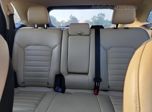 2FMPK3J9XKBB19310 2019 FORD EDGE Tan Vista de los asientos traseros