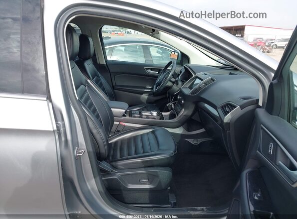 2FMPK3J9XLBA77884 2020 FORD EDGE Silver Widok wnętrza z przodu